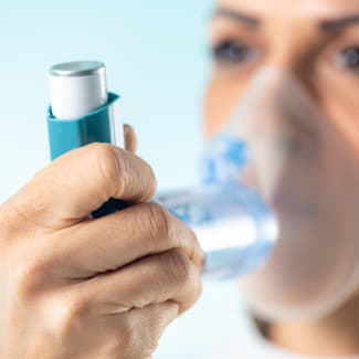 Bij eerste uitgave vaker een poederinhalator dan een aerosol verstrekt